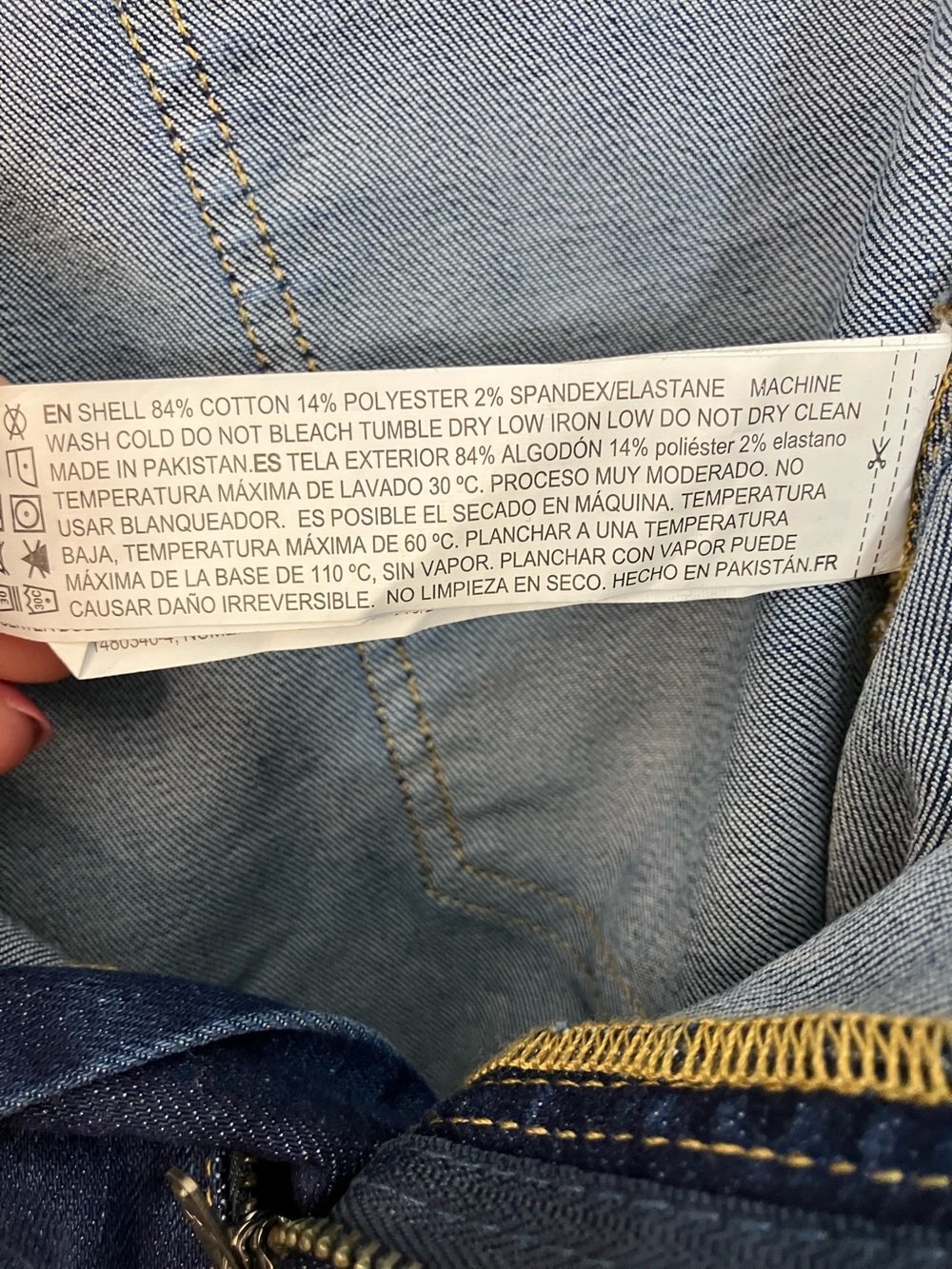 Forever 21 NWT Bootcut Jeans in Dark Blue - Picture 8 of 12